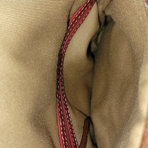 CLARKS RED LEATHER BACKPACK - Picture 8 of 10